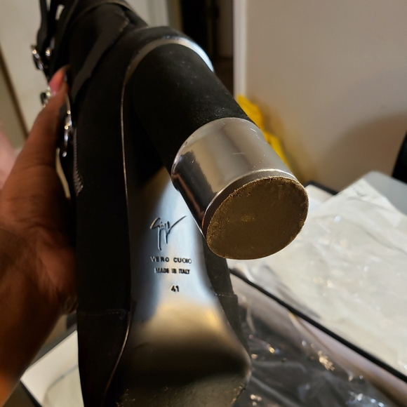 Giuseppe black boots size 41..US 10 - Picture 8 of 14